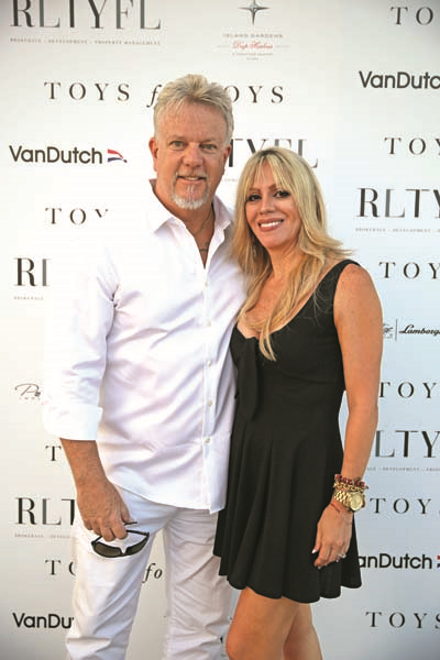 MIAMI’DE GÖRKEMLİ DAVETTEN ÇOK ÖZEL KARELER