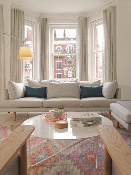 GENÇ, ÖZGÜR  VE DOĞAL