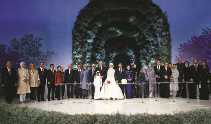 SÜMEYYE ERDOĞAN & SELÇUK BAYRAKTAR ÖMÜR BOYU MUTLULUĞA  ‘EVET’ DEDİLER