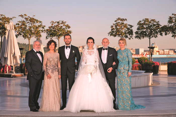 YILDIZ ÖZER CİHAN KARAGÜLLÜ MUTLULUĞA  “EVET” DEDİLER