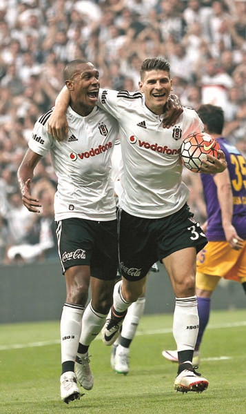 BEŞİKTAŞ’IN ŞAMPİYONLUK COŞKUSU