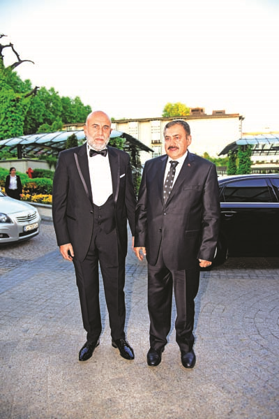 YILDIZ ÖZER CİHAN KARAGÜLLÜ MUTLULUĞA  “EVET” DEDİLER