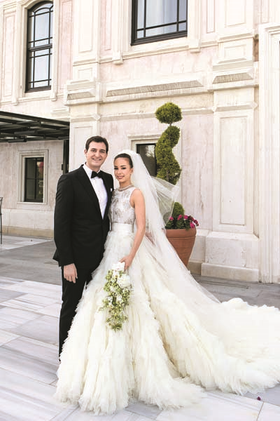 LARA ERSU CEM ÖZSÜER  ROMANTİK BAHAR DÜĞÜNÜ