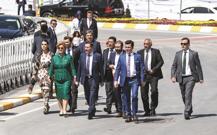 SÜMEYYE ERDOĞAN & SELÇUK BAYRAKTAR ÖMÜR BOYU MUTLULUĞA  ‘EVET’ DEDİLER