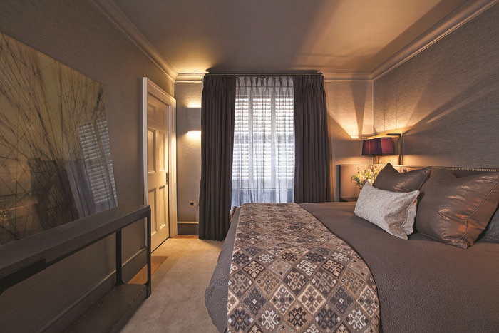 MODERN, HUZURLU  VE IŞILTILI