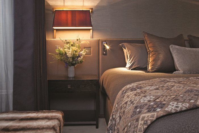 MODERN, HUZURLU  VE IŞILTILI