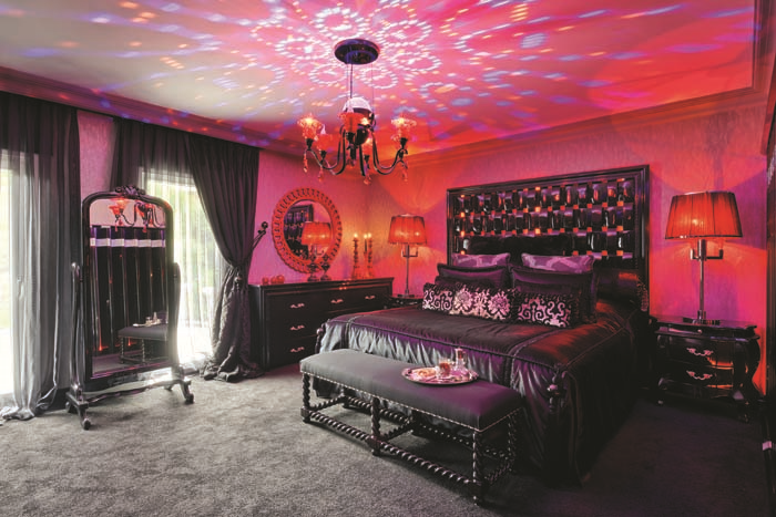 MUTLULUK  DETAYLARDA GİZLİDİR