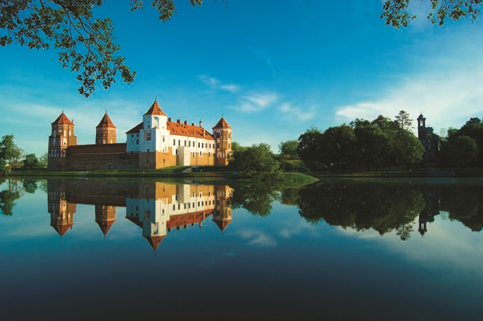 DİNGİNLİĞİN KUCAĞINDA BELARUS