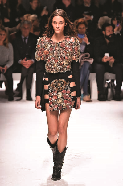 İTALYAN TASARIMCI FAUSTO PUGLISI ZITLIKLARDAN BESLENİYOR