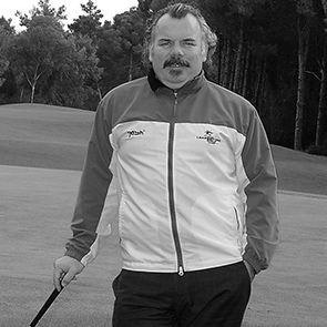 GOLF AŞIĞI BİR TURİZMCİ ALİ ŞAHİN