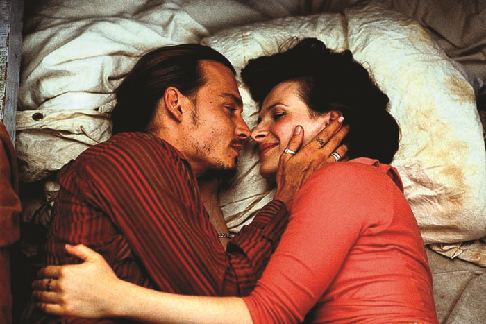 FİLM İZLEMEK HİÇ BU KADAR LEZZETLİ OLMAMIŞTI!