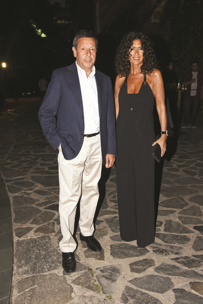 “İÇİNDEKİ SENİ SERBEST BIRAK” TEMALI  YAZ KOLEKSİYONU 