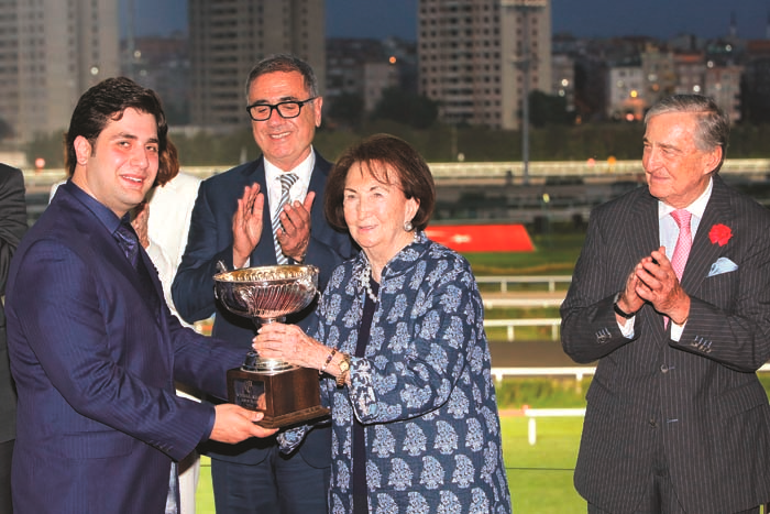 VELİEFENDİ HİPODROMU’NDA 21. VEHBİ KOÇ KOŞUSU