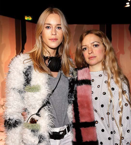 SHRIMPS’IN KREATİF DİREKTÖRÜ HANNAH WEILAND EĞLENCELİ TASARIMLARA İMZA ATIYOR