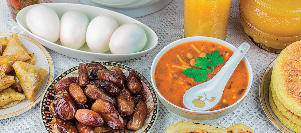 İFTAR AĞIR YİYECEKLERDEN OLUŞMAMALI