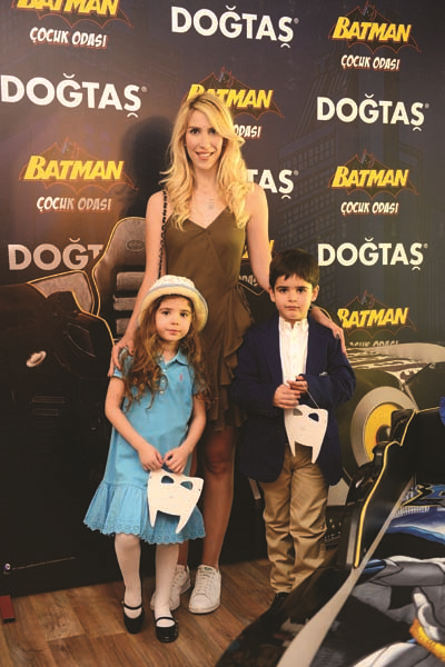 ANNELER VE ÇOCUKLARI “KARNE PARTİSİ”NDE EĞLENDİ