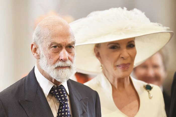  KRALİÇE ELİZABETH’İN 90’INCI   YAŞ KUTLAMASINDA KRALİYET ŞIKLIĞI