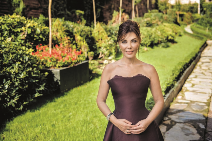 CEMİYETİN ÜNLÜ İSİMLERİ ALEM'İ ANLATTILAR