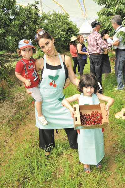 ACARLAR’DAN EĞİTİME “KİRAZ” DESTEĞİ