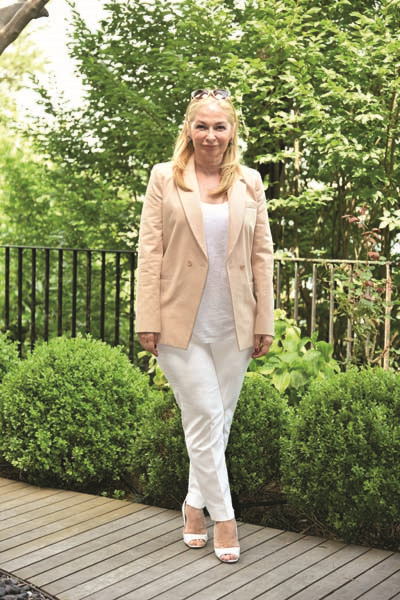 CEMİYETİN ÜNLÜ İSİMLERİ ALEM'İ ANLATTILAR