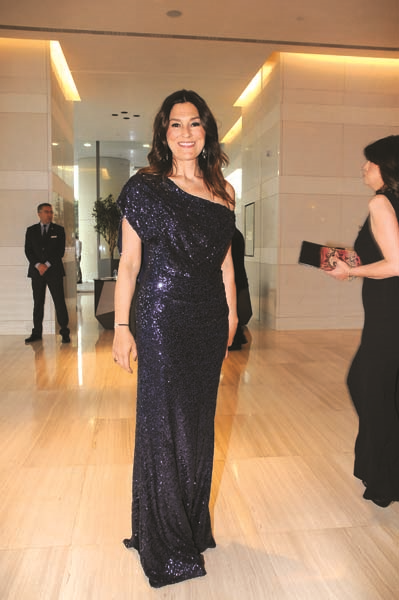 CEMİYETİN ÜNLÜ İSİMLERİ ALEM'İ ANLATTILAR