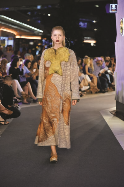 MODA ÖĞRENCİLERİNDEN ÖZEL DEFİLE