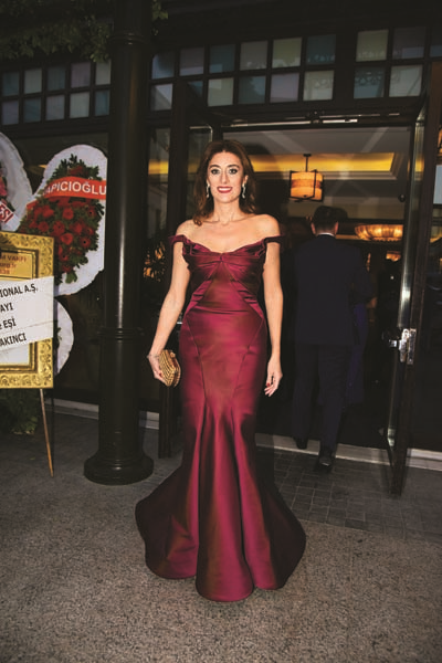 CEMİYETİN ÜNLÜ İSİMLERİ ALEM'İ ANLATTILAR