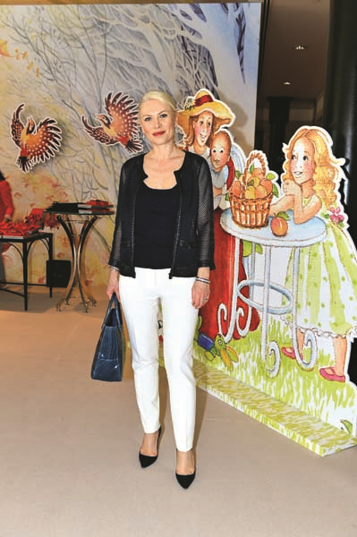 CEMİYETİN ÜNLÜ İSİMLERİ ALEM'İ ANLATTILAR