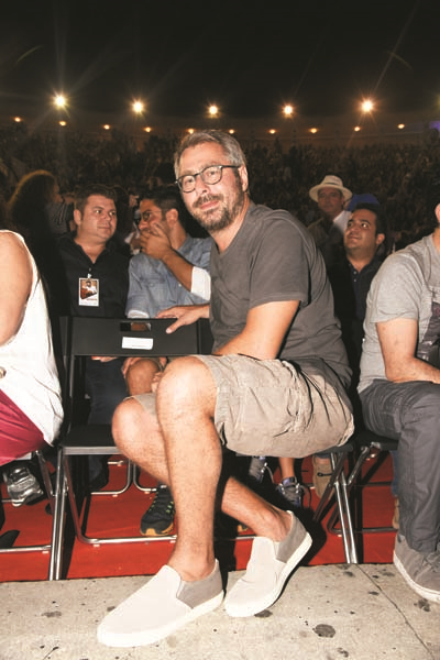 VODAFONE RED HARBİYE AÇIKHAVA’DA KENAN DOĞULU’DAN MUHTEŞEM KONSER