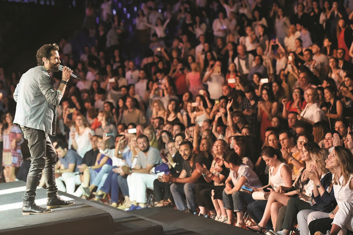 VODAFONE RED HARBİYE AÇIKHAVA’DA KENAN DOĞULU’DAN MUHTEŞEM KONSER