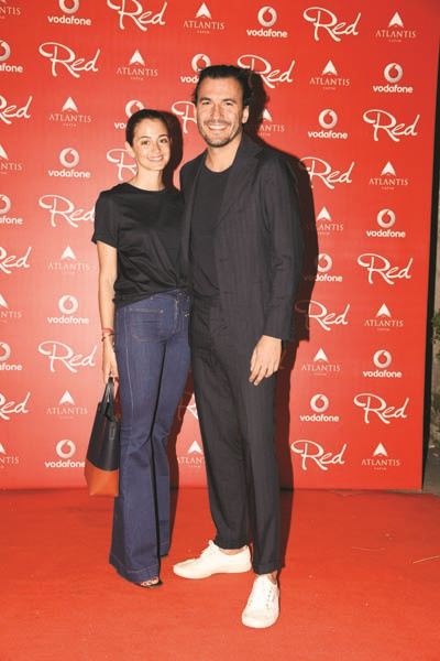 VODAFONE RED HARBİYE AÇIKHAVA’DA KENAN DOĞULU’DAN MUHTEŞEM KONSER