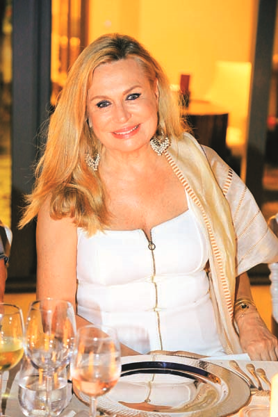 ATIL KUTOĞLUNDAN YENİ YAŞINA ÖZEL KUTLAMA