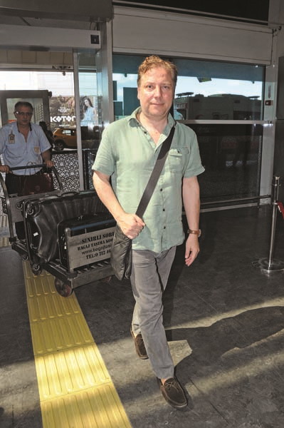 CEMİYETİN ÜNLÜ İSİMLERİNİN BAYRAM YOLCULUĞU