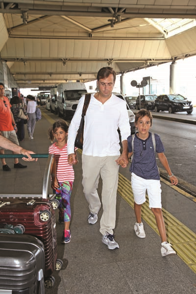 CEMİYETİN ÜNLÜ İSİMLERİNİN BAYRAM YOLCULUĞU