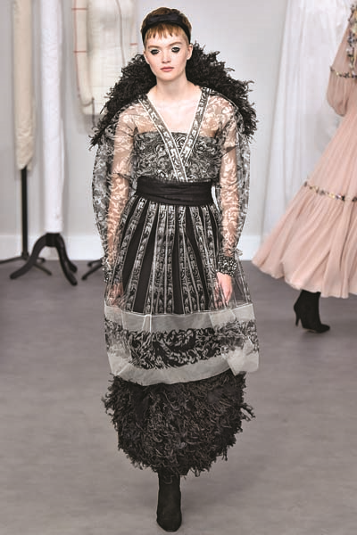 ALEM ‘PARİS FASHION WEEK’İ YAKINDAN TAKİP ETTİ