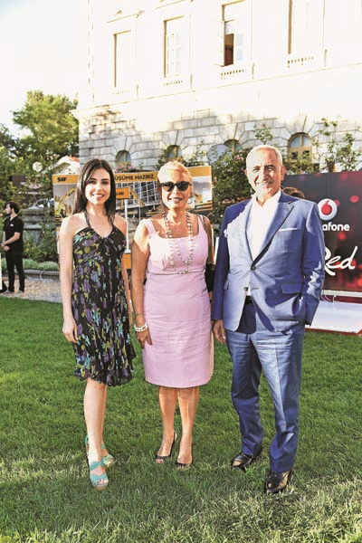 İNGİLİZ TİCARET ODASI’NDAN KONSOLOSA VEDA PARTİSİ