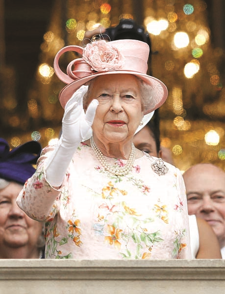 BUCKİNGHAM SARAYI’NIN ZİYARETÇİLERİ!