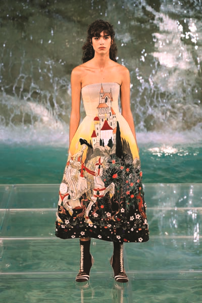 AŞK ÇEŞMESİNDE 90.YIL KUTLAMASI