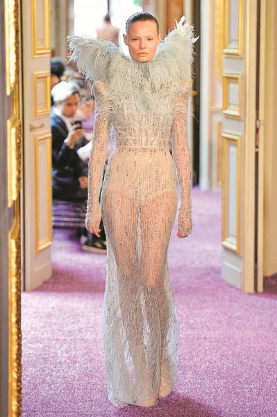 İTALYAN TASARIMCI FRANCESCO SCOGNAMIGLIO DRAMATİK İZLER BIRAKIYOR