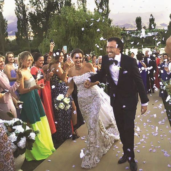 BARSELONA’DA 3 GÜN 3 GECE  MUHTEŞEM KIR DÜĞÜNÜ