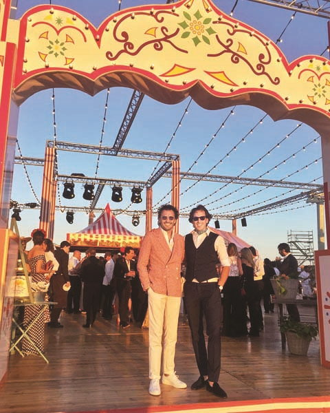 BARSELONA’DA 3 GÜN 3 GECE  MUHTEŞEM KIR DÜĞÜNÜ