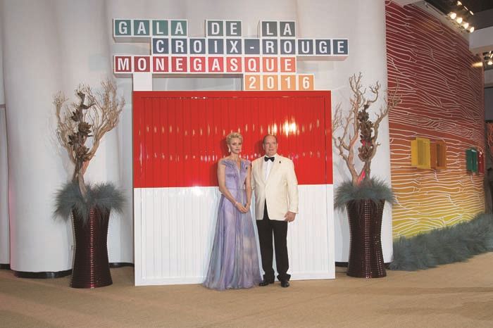 MONTE CARLO’DA  PRENS’DEN TERÖR MAĞDURLARINA ANLAMLI DESTEK