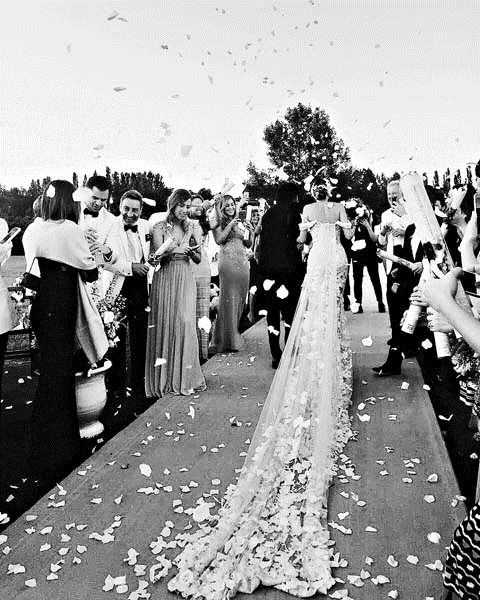 BARSELONA’DA 3 GÜN 3 GECE  MUHTEŞEM KIR DÜĞÜNÜ