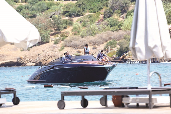 HIZLI, GENÇ  VE YAKIŞIKLI