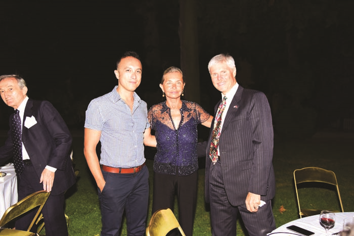 FRANSIZ BAŞKONSOLOSU’NDAN ANLAMLI VEDA YEMEĞİ 