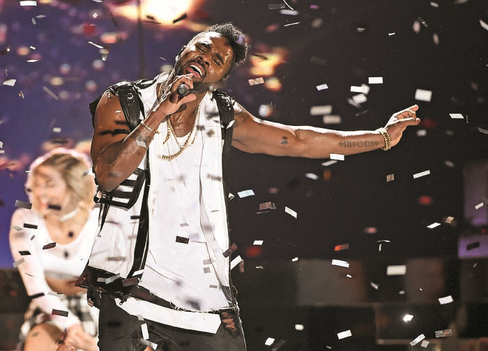 GENÇLERİN GÖZDE YILDIZLARI ÖDÜLLENDİRİLDİ