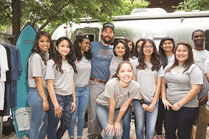 HOLLYWOOD DÜNYASINDA MELEK KANATLI YILDIZLAR