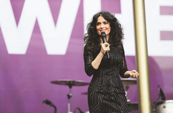 HOLLYWOOD DÜNYASINDA MELEK KANATLI YILDIZLAR