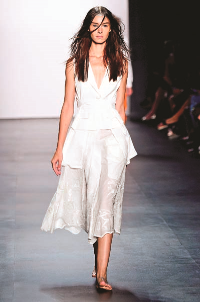 İTALYAN TASARIMCI FRANCESCA LIBERATORE ÇARPICI DESENLERİ SEVİYOR