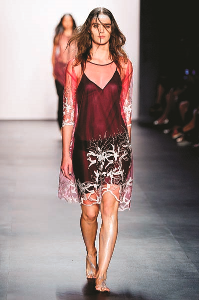 İTALYAN TASARIMCI FRANCESCA LIBERATORE ÇARPICI DESENLERİ SEVİYOR